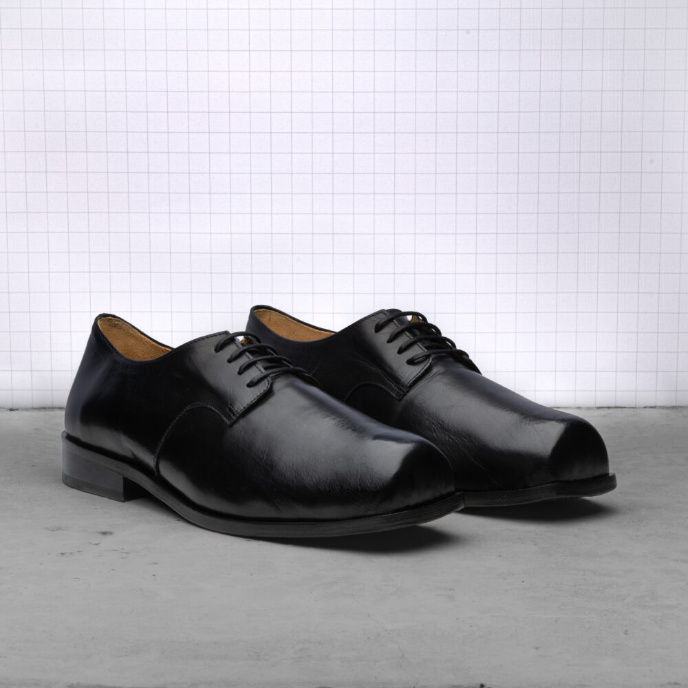 Hannes Derby Black - Image 2